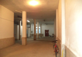 Отдельно стоящий дом с участком на продажу в городе Almendralejo. Фото