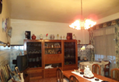 Отдельно стоящий дом с участком на продажу в городе Almendralejo. Фото