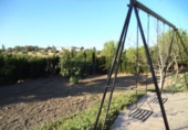 Отдельно стоящий дом с участком на продажу в городе Almendralejo. Фото