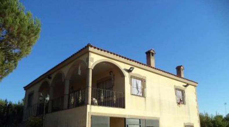Badajoz - Almendralejo - 2000m2