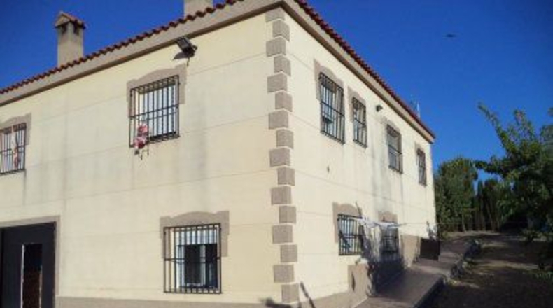 Badajoz - Almendralejo - 2000m2