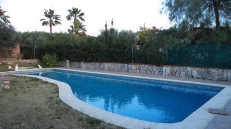 Badajoz - Almendralejo - 1400m2
