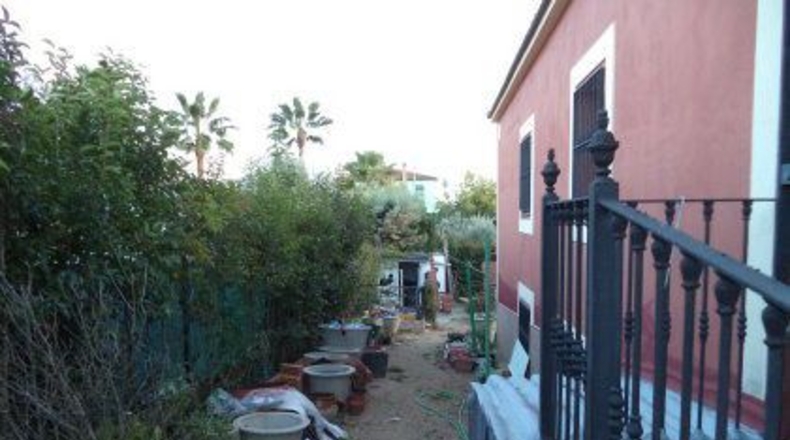 Badajoz - Almendralejo - 1400m2