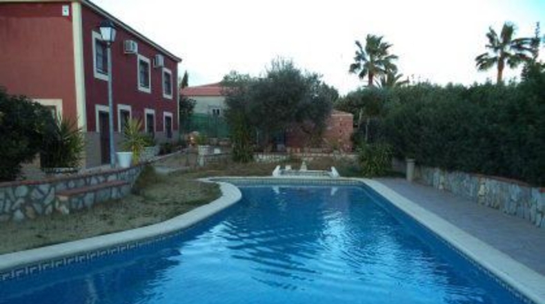 Badajoz - Almendralejo - 1400m2