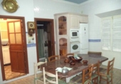 Дом с участком на продажу в городе Almendralejo. Фото