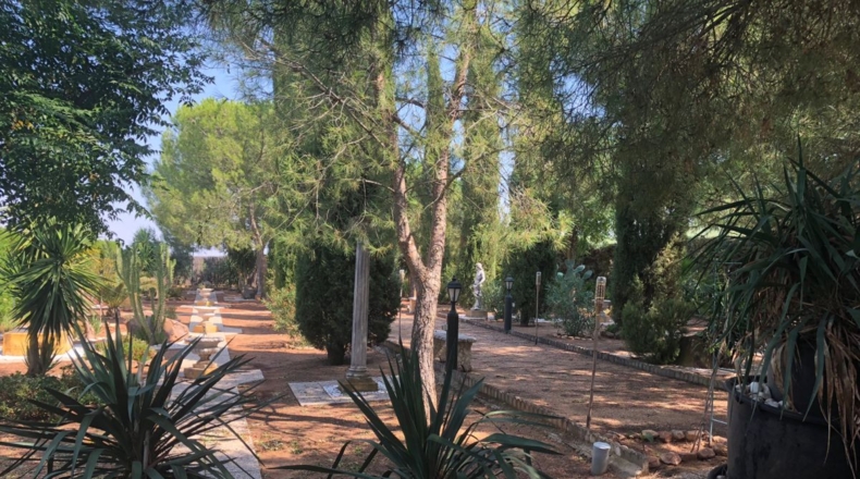 Badajoz - Almendralejo - 1600m2