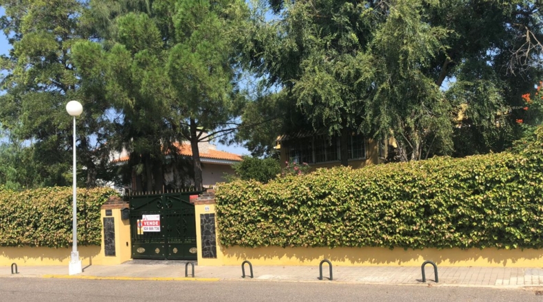 Badajoz - Almendralejo - 1600m2