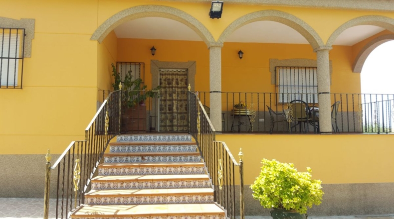 Badajoz - Almendralejo - 2000m2