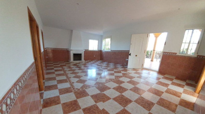 Badajoz - Almendralejo - 2000m2