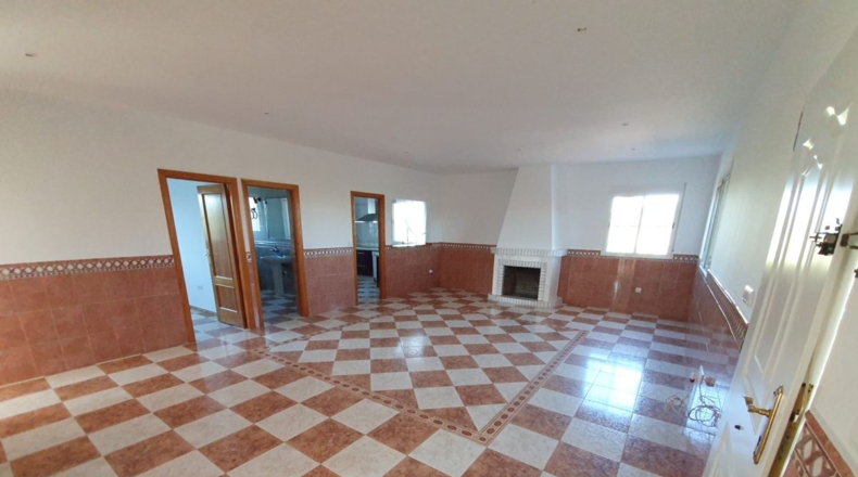 Badajoz - Almendralejo - 2000m2