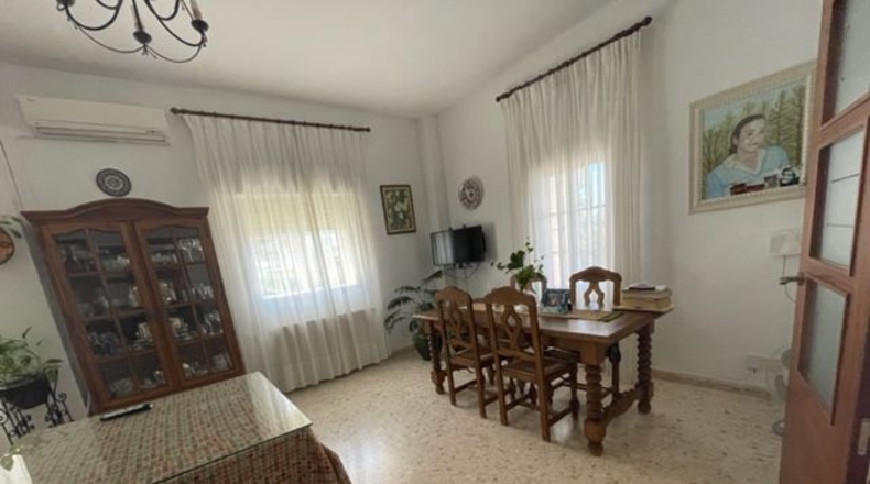 Badajoz - Almendralejo - 900m2