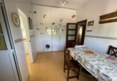 Отдельно стоящий дом с участком на продажу в городе Almendralejo. Фото