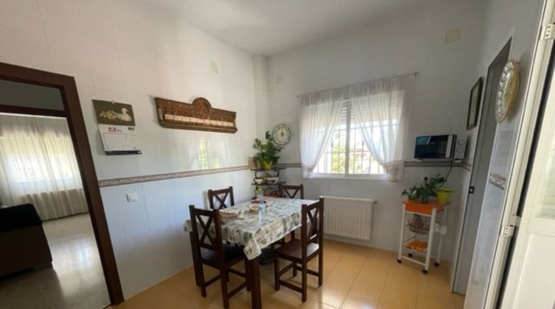 Badajoz - Almendralejo - 900m2