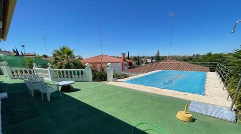 Badajoz - Almendralejo - 900m2
