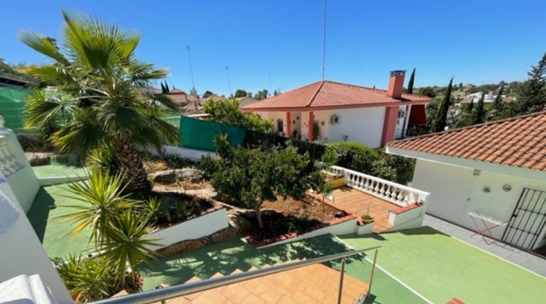 Badajoz - Almendralejo - 900m2