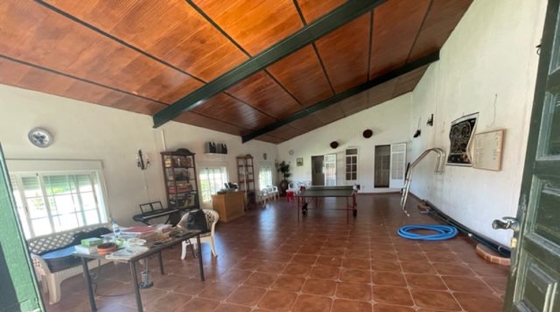 Badajoz - Almendralejo - 900m2