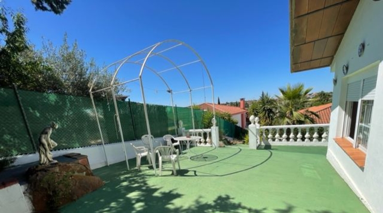 Badajoz - Almendralejo - 900m2