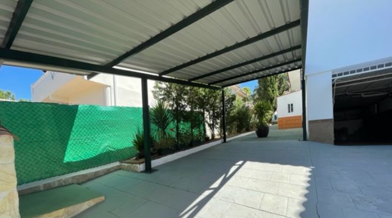 Badajoz - Almendralejo - 900m2