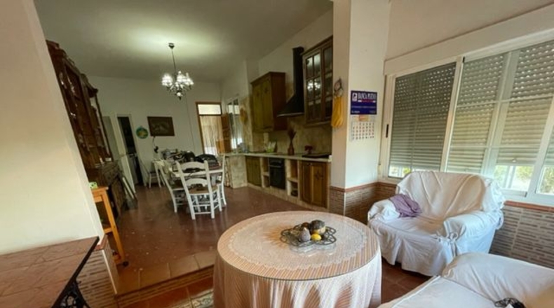 Badajoz - Almendralejo - 4540m2