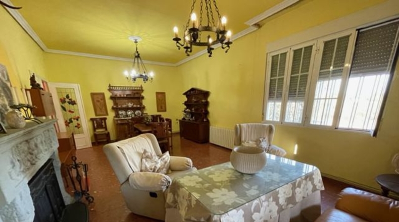 Badajoz - Almendralejo - 4540m2