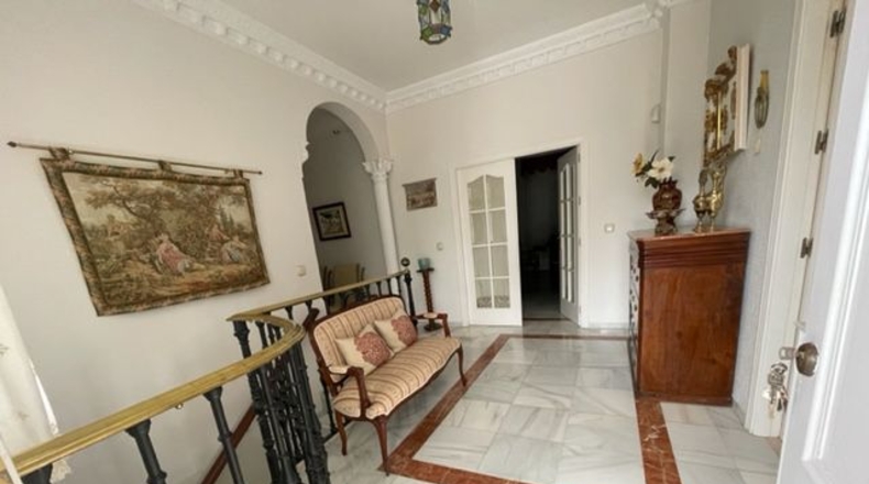 Badajoz - Almendralejo - 1200m2