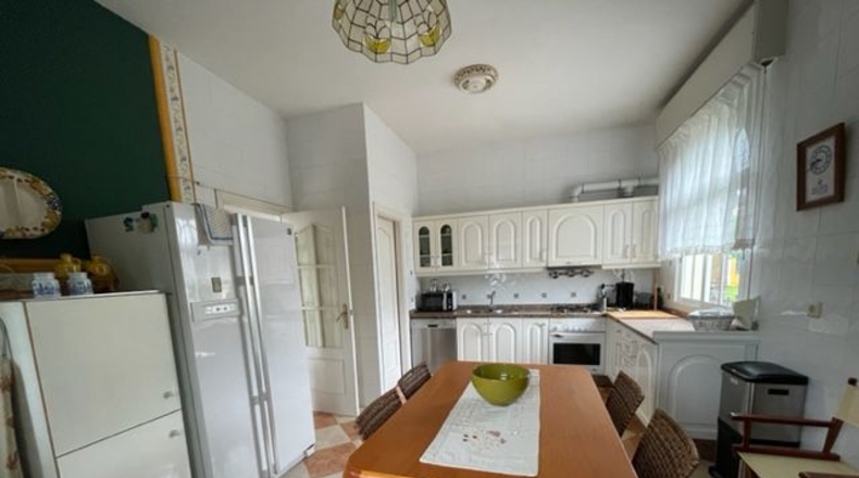 Badajoz - Almendralejo - 1200m2