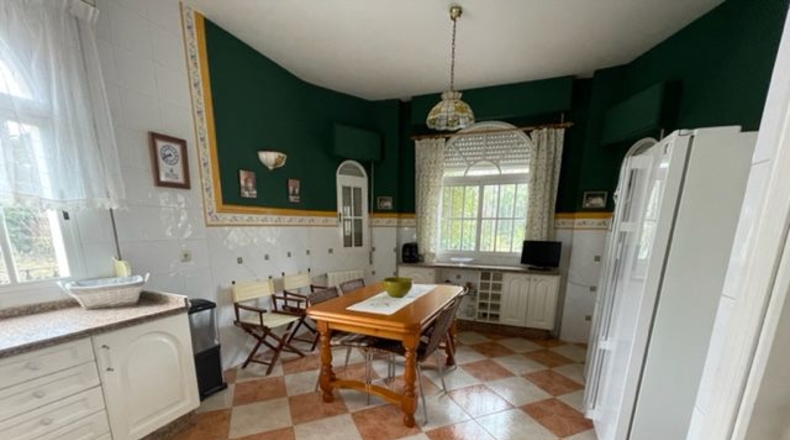 Badajoz - Almendralejo - 1200m2