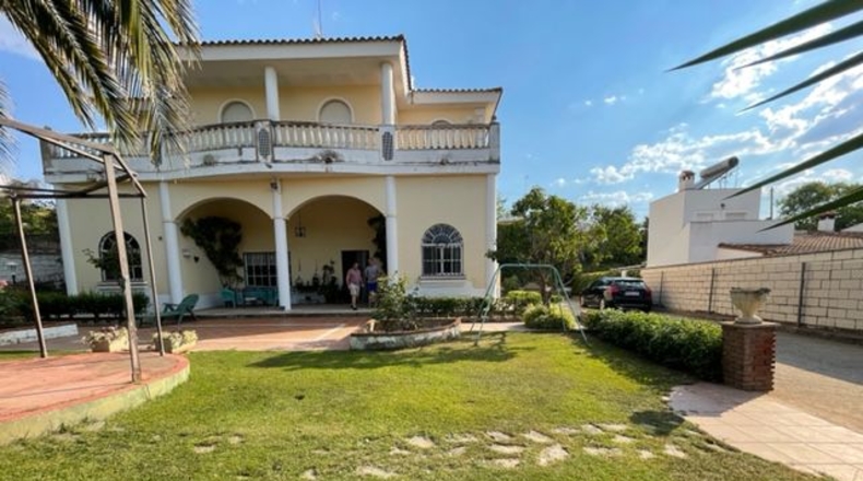 Badajoz - Almendralejo - 1200m2
