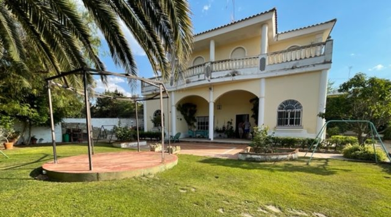 Badajoz - Almendralejo - 1200m2