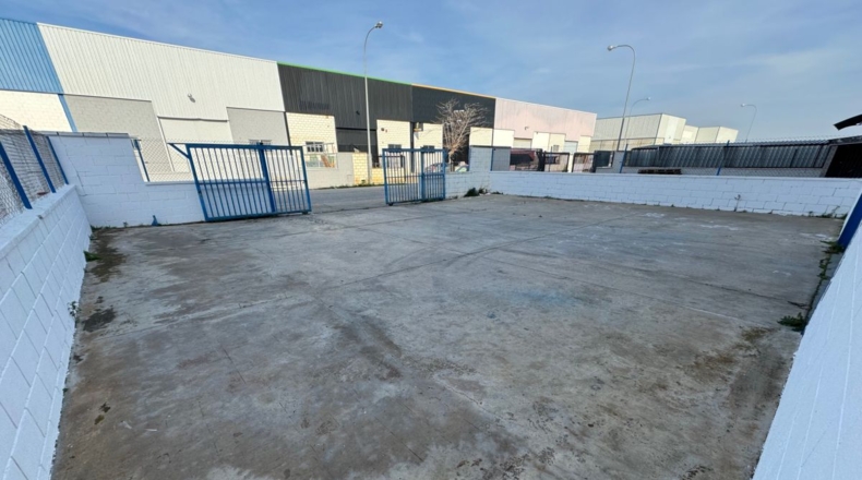 Badajoz - Almendralejo - 652m2