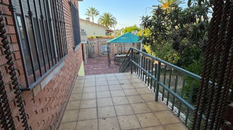 Badajoz - Almendralejo - 1200m2