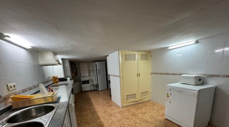 Badajoz - Almendralejo - 1200m2