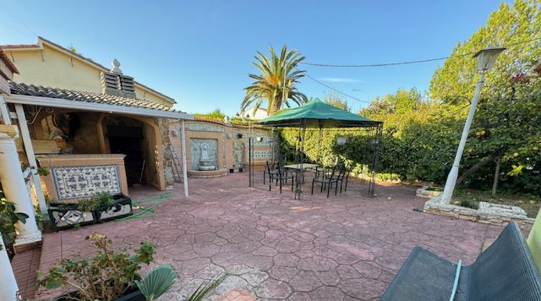 Badajoz - Almendralejo - 1200m2