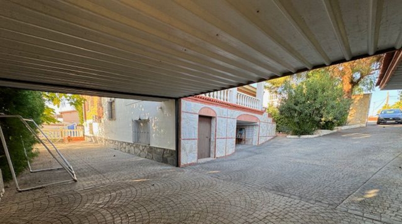 Badajoz - Almendralejo - 1200m2