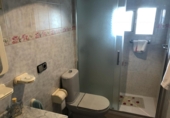 Дом с участком на продажу в городе Хаэн. Фото