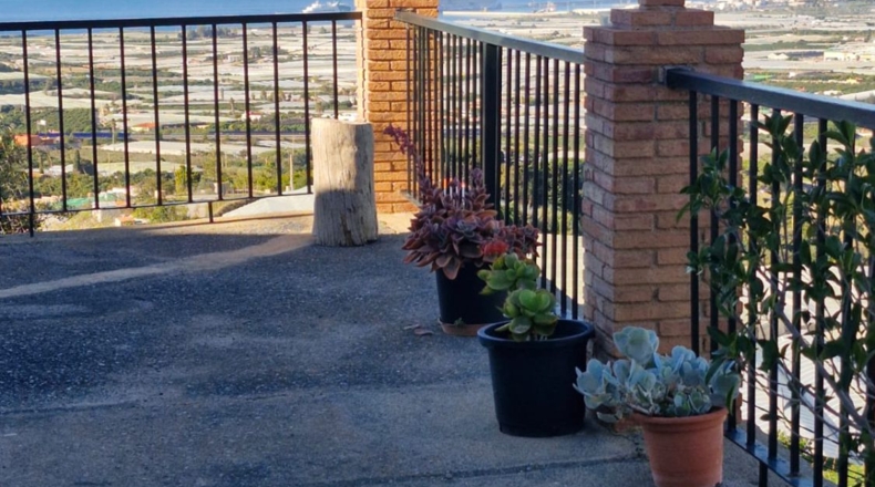 Granada - Puntalón - 75m2
