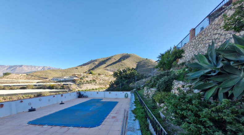 Granada - Puntalón - 75m2