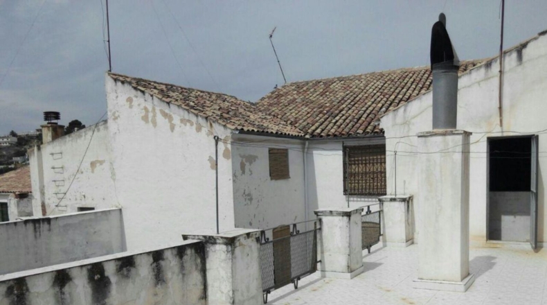 Jaén - Torredonjimeno - 677m2