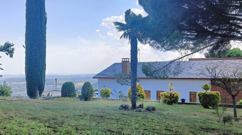 Barcelona - Berga - 1836m2