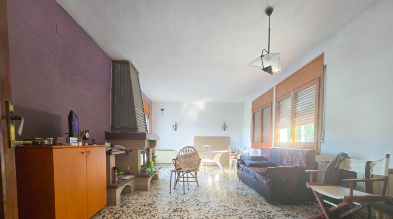 Barcelona - Corbera de Llobregat - 829m2