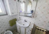 Отдельно стоящий дом с участком на продажу в городе Corbera de Llobregat. Фото