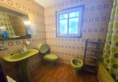 Отдельно стоящий дом с участком на продажу в городе Corbera de Llobregat. Фото