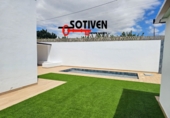 Chalet independiente con terreno en venta en Arona ref: TR251580 foto