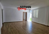 Chalet independiente con terreno en venta en Arona ref: TR251580 foto