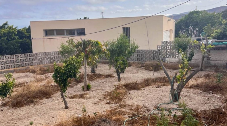 Santa Cruz de Tenerife - El Río - 678m2