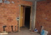 Участок с постройкой на продажу в городе Boiro. Фото