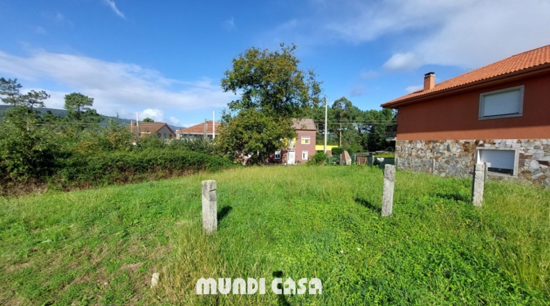 La Coruña - Boiro de Arriba - 587m2