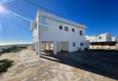 Chalet independiente con terreno en venta en Pinares de Lepe ref: TR339450 foto