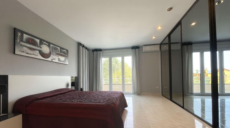 Барселона - Sant Fruitós de Bages - 750m2