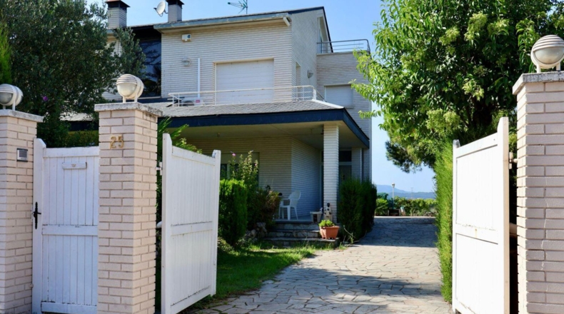 Барселона - Sant Fruitós de Bages - 750m2